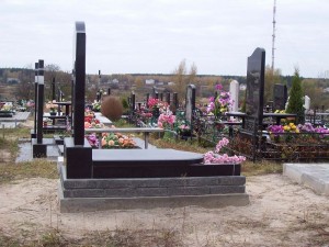 Памятники нашего производства - надгробия и мемориалы в Прилуках от ArtGran