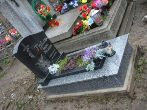 Детские памятники, Прилуки - купить памятник для ребенка